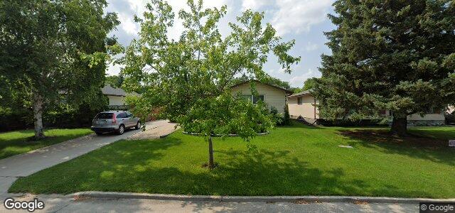 Photo of 19 Honeywood Street in Winnipeg, Manitoba