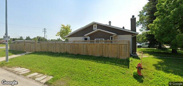 Larawan ng 2 Bret Bay sa Winnipeg, Manitoba