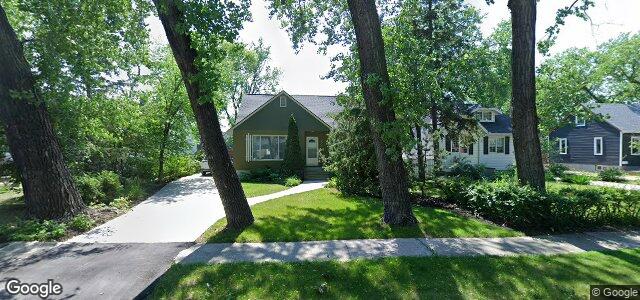 Larawan ng 230 Kingsford Avenue sa Winnipeg, Manitoba