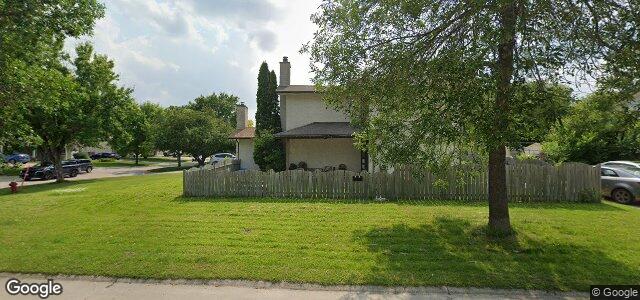 29 Callum Crescent（加拿大曼尼托巴省温尼伯市）房屋照片