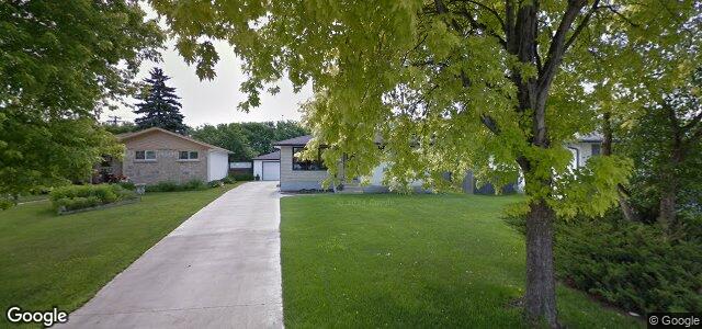 Larawan ng 31 Kirkwall Crescent sa Winnipeg, Manitoba
