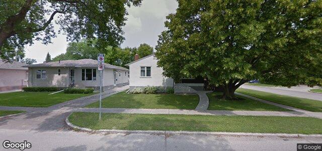 Photo of 383 Leighton Avenue in Winnipeg, Manitoba