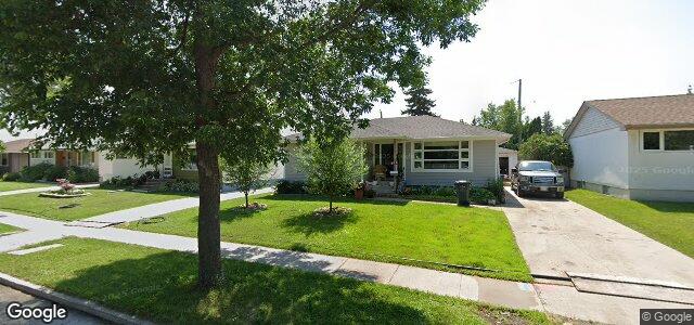 Photo of 448 Kingsford Avenue in Winnipeg, Manitoba