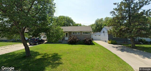 614 Cedarcrest Drive（加拿大曼尼托巴省溫尼伯市）房屋照片