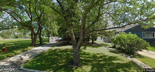 646 Cedarcrest Drive（加拿大曼尼托巴省溫尼伯市）房屋照片