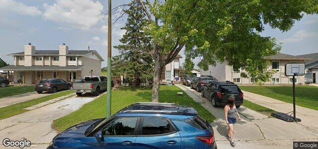 74 Callum Crescent（加拿大曼尼托巴省溫尼伯市）房屋照片