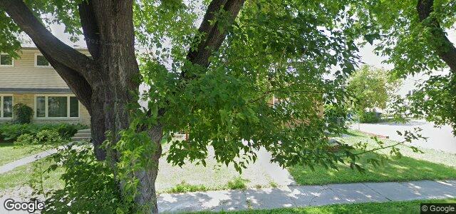 208 Roberta Avenue（加拿大曼尼托巴省温尼伯市）房屋照片