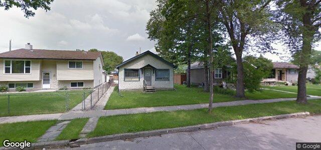 Larawan ng 241 Oakview Avenue sa Winnipeg, Manitoba