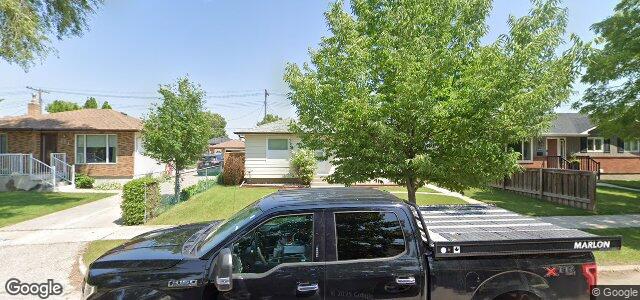 Larawan ng 255 Roberta Avenue sa Winnipeg, Manitoba