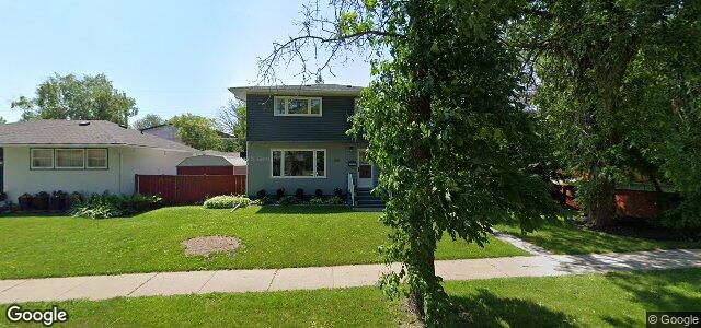 Photo of 400 Roberta Avenue in Winnipeg, Manitoba