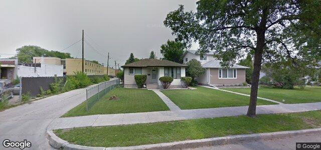 Photo of 501 Kimberly Avenue in Winnipeg, Manitoba