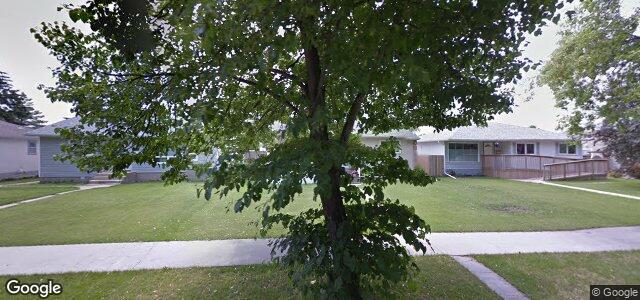 520 Helmsdale Avenue（加拿大曼尼托巴省溫尼伯市）房屋照片