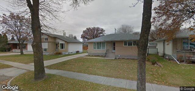 Photo of 568 Roberta Avenue in Winnipeg, Manitoba