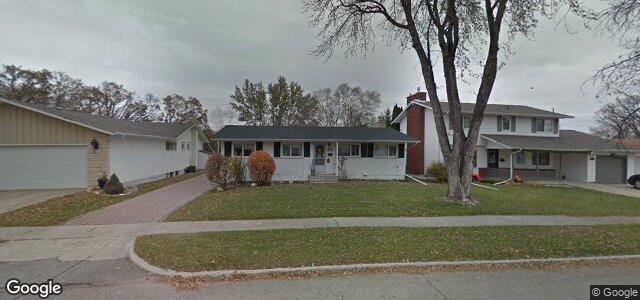 Photo of 575 Roberta Avenue in Winnipeg, Manitoba