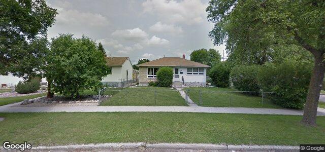 581 Helmsdale Avenue（加拿大曼尼托巴省溫尼伯市）房屋照片