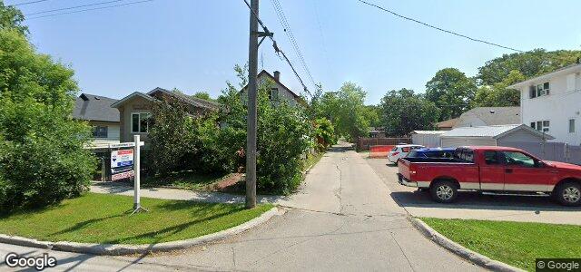 Photo of 889 Brazier Street in Winnipeg, Manitoba