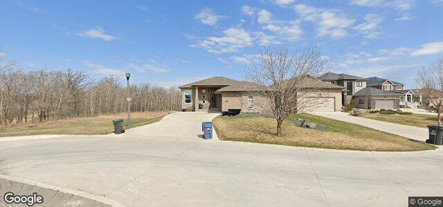 111 Eastoak Drive（加拿大曼尼托巴省温尼伯市）房屋照片