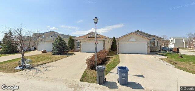 Larawan ng 74 Bedard Crescent sa Winnipeg, Manitoba
