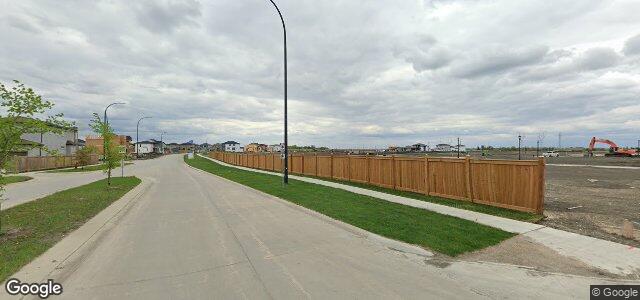 335 Yellow Moon Crescent（加拿大曼尼托巴省溫尼伯市）房屋照片