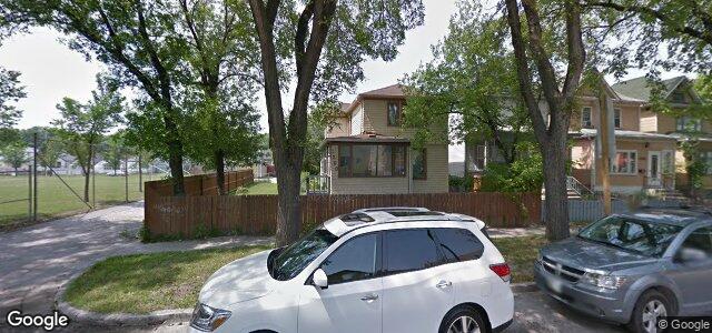 Larawan ng 1200 Sherburn Street sa Winnipeg, Manitoba
