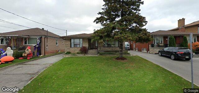 Photo of 46 Mcadam Avenue in Winnipeg, Manitoba