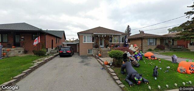 Larawan ng 48 Mcadam Avenue sa Winnipeg, Manitoba