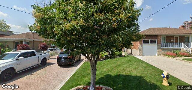 Larawan ng 74 Mcadam Avenue sa Winnipeg, Manitoba