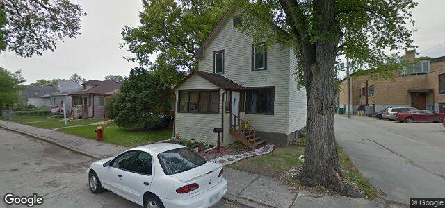 Photo of 94 Mcadam Avenue in Winnipeg, Manitoba