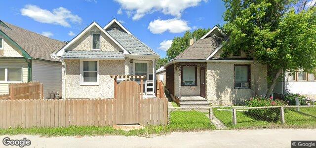 Larawan ng 1151 Selkirk Avenue sa Winnipeg, Manitoba