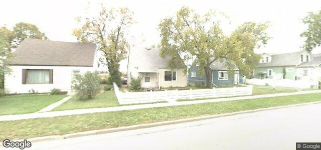 Photo of 1350 Selkirk Avenue in Winnipeg, Manitoba