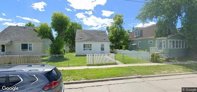 Photo of 1354 Selkirk Avenue in Winnipeg, Manitoba