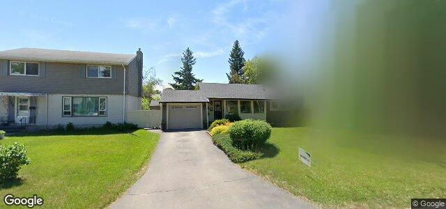 Larawan ng 126 Mclaughlin Avenue sa Winnipeg, Manitoba