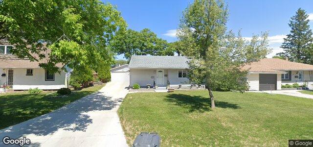 Photo of 15 Fidler Avenue in Winnipeg, Manitoba