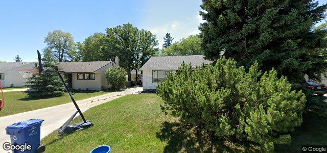 182 Garrioch Avenue（加拿大曼尼托巴省溫尼伯市）房屋照片