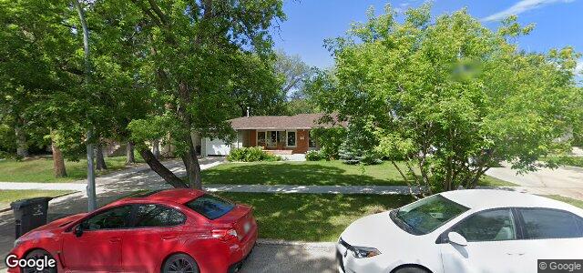 208 Strathmillan Road（加拿大曼尼托巴省溫尼伯市）房屋照片