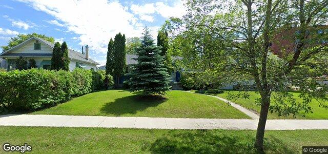 211 Strathmillan Road（加拿大曼尼托巴省溫尼伯市）房屋照片