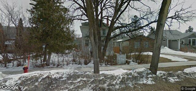 241 Strathmillan Road（加拿大曼尼托巴省溫尼伯市）房屋照片