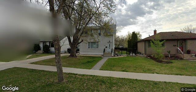 Photo of 247 Strathmillan Road in Winnipeg, Manitoba