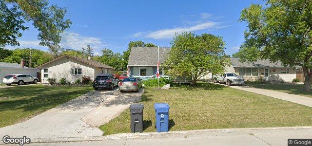 304 Strathmillan Road（加拿大曼尼托巴省溫尼伯市）房屋照片