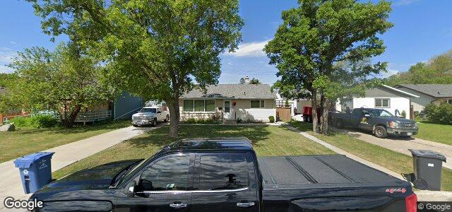 310 Strathmillan Road（加拿大曼尼托巴省溫尼伯市）房屋照片