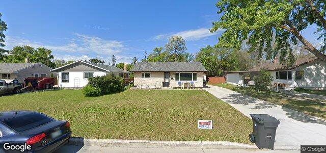 320 Strathmillan Road（加拿大曼尼托巴省溫尼伯市）房屋照片