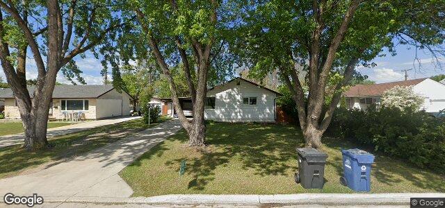 326 Strathmillan Road（加拿大曼尼托巴省溫尼伯市）房屋照片