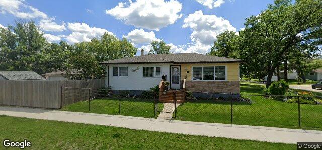 327 Ainslie Street（加拿大曼尼托巴省溫尼伯市）房屋照片