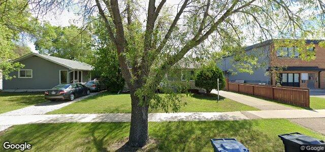 381 Strathmillan Road（加拿大曼尼托巴省溫尼伯市）房屋照片