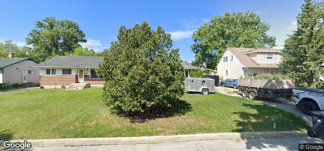 392 Strathmillan Road（加拿大曼尼托巴省溫尼伯市）房屋照片