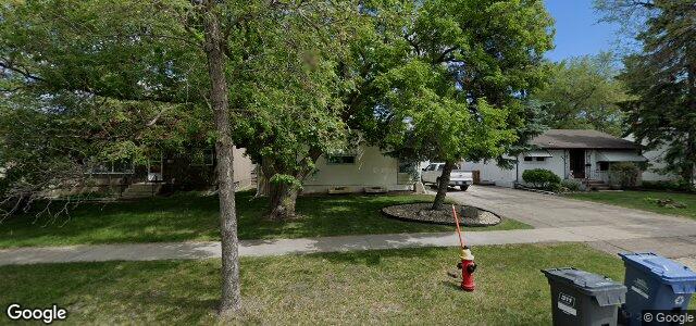 447 Strathmillan Road（加拿大曼尼托巴省溫尼伯市）房屋照片