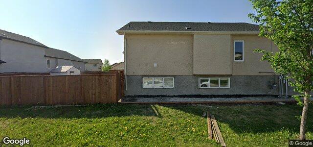 Photo of 22 Sunstone Bay in Winnipeg, Manitoba