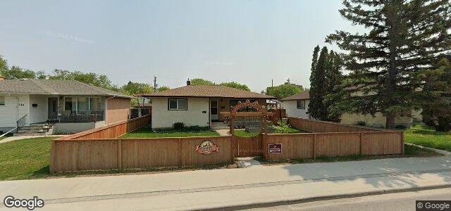 748 Waverley Street（加拿大曼尼托巴省溫尼伯市）房屋照片