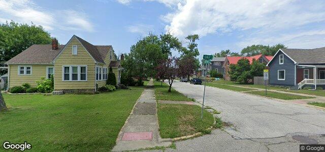 807 Oak Street（加拿大曼尼托巴省溫尼伯市）房屋照片