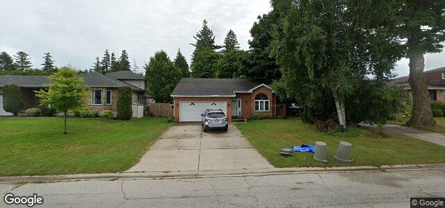 811 Waterloo Street（加拿大曼尼托巴省溫尼伯市）房屋照片